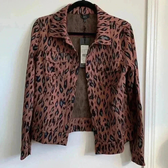 BNWT Yest Women’s Animal print Jacket/Shacket size 4 - Picture 4 of 6